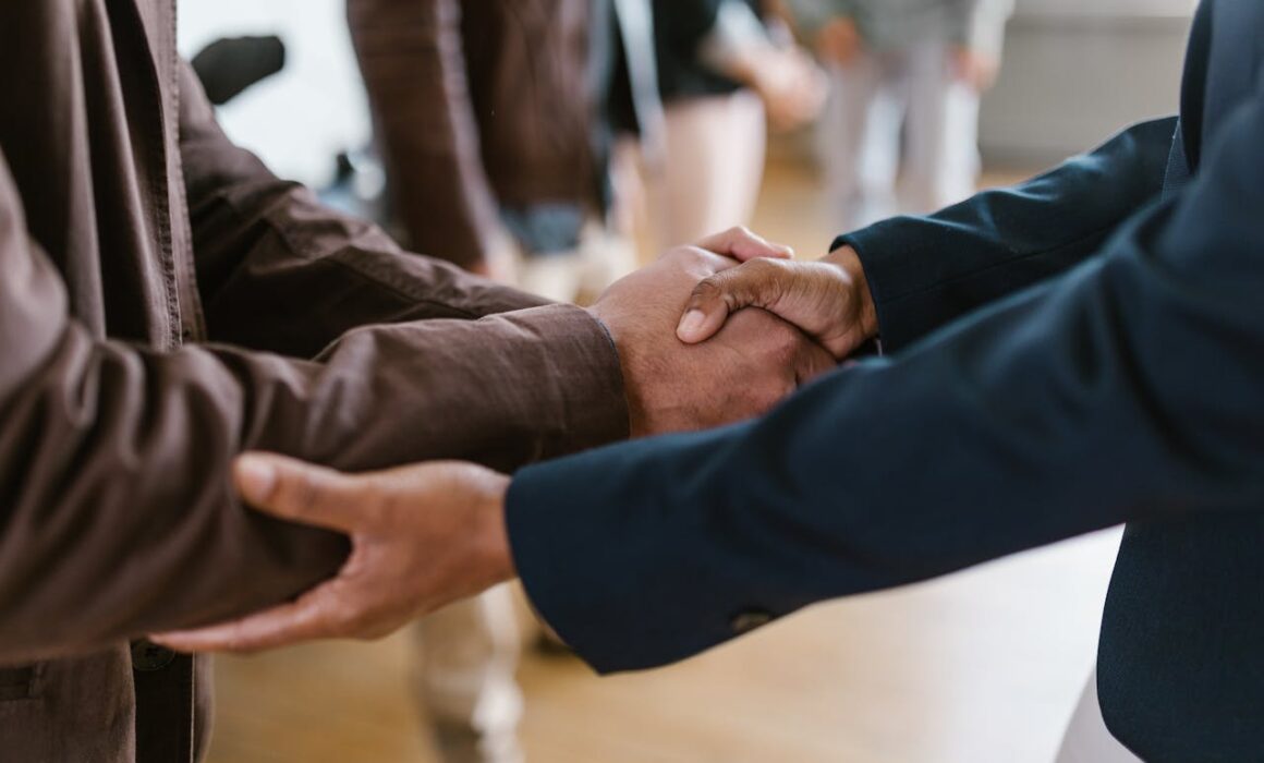 Empresa implementando marketing de relacionamento